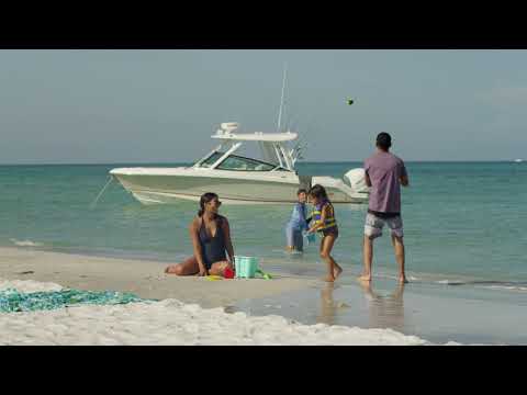 Boston Whaler 280 Vantage video