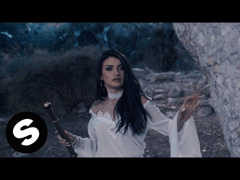 Zafrir - Hena (feat. Dikanda) [Official Music Video]