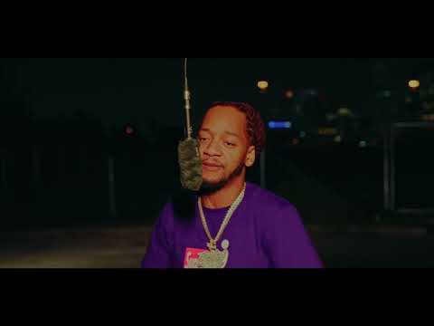 Feezi Redd x Free Game Live Performance