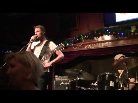 8. L Lindbom & The Husbands - Bara Hon Älskar Mig