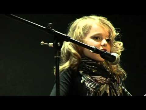 Doelleazen ft Bricquebec - Strjitlizzer (Playbackshow Marrum 2010)