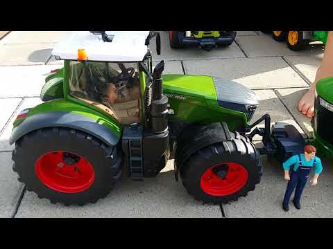 Fendt 1050 VS John Deere 9620 RX