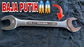 Download lagu 🔴PROSES PEMBUATAN GOLOK SEMBELIH ANTI KARAT DARI BAHAN KUNCI TEKIRO STEEL JAPAN 24×27😱😱 mp3