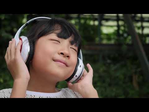 Nightfreaks feat. Leila Aarden - Smile [Official MV]