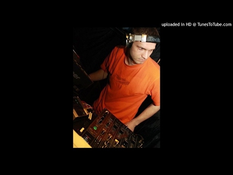 djtomgraf@technoflash