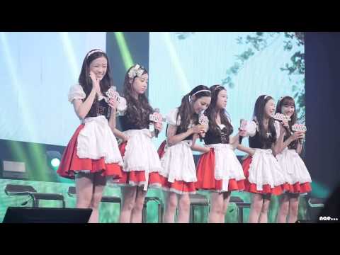 150824 에이프릴 (April) 데뷔 쇼케이스 -  작은 동물원(단체 개인기)