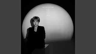 Lirik Lagu Cinta Pertama - Mytha Lestari: Adakah Harga yang Harus Ku Bayarkan untuk Mengembalikanmu