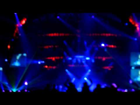 Christopher Lawrence ft. Suzie del Vecchio - A Little Rush @ Beyond Wonderland 2011
