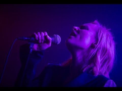 GEIKE - OFF SHORE (LIVE @ RADIO 1 GEIKE SESSIE)