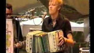 Sixteen Hopsepower - Harm&#39;s Way  (Live Loreley 1997)