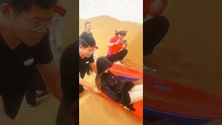 中国の砂漠でソリ滑りしたら強風で、、、China funny crazy Video #funny #funnyvideo #shorts
