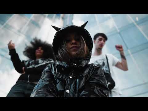 CONFORT - LUKRE X AKAA020