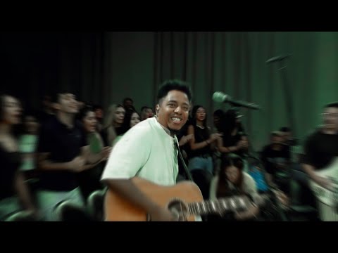 Ahí viene Yeshua + Toda lengua y toda nación - Jan Earle (Letra)