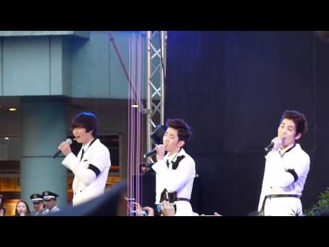 110430 2AM @ Eastwood