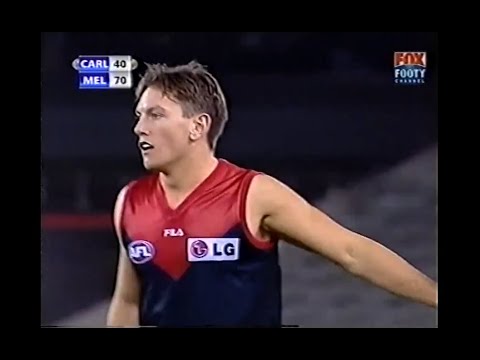 Shane Woewodin extends the Demons lead to 30 points - Melbourne - 2002 Round 15 v Carlton -  AFL