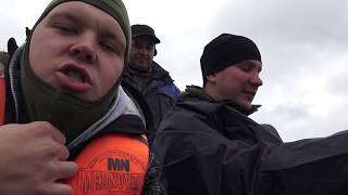 Рыбалка в шаговой доступности перевод на английский