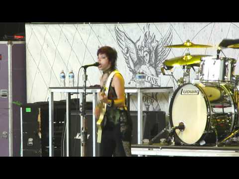 Halestorm It's Not You 9-1-10 LIVE Uproar Tour