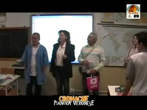 FRANCO SEDDA omaggia il suo Ultimo Libro alle scuole Medie di Sanguinetto (13/10/2014)