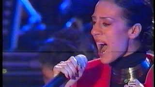 Mónica Naranjo y Augusto Enrique - Ahora, ahora + Necesito un amigo - Gala Navidad Italia año 2000