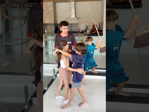 MEU IRMÃOZINHO FOI TRAÍDO PELO SEU MELHOR AMIGO! 😱