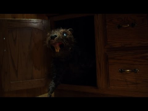 Zombeavers (Restricted Clip)