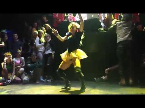 DHQ CIS 2015 CONTEST - DHQ FRAULES