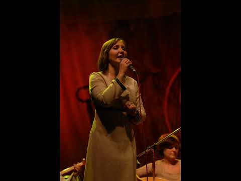 Ivana Tasić i NO RTS - Udade se jagodo