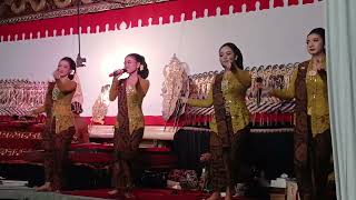 Download lagu KITIR SUMILIR CAMPUR SARI CAKRA NINGRAT KI SIGIT ARIYANTO mp3 Download lagu KITIR SUMILIR CAMPUR SARI CAKRA NINGRAT KI SIGIT ARIYANTO mp3