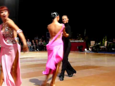Nikita Brovko i Anastasia Melnikova - rumba IDSF final.MOV