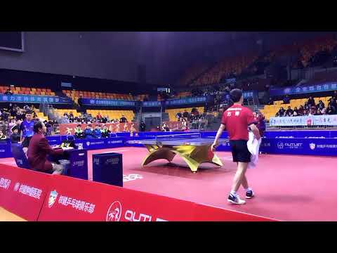 Fang Bo kicking towel box