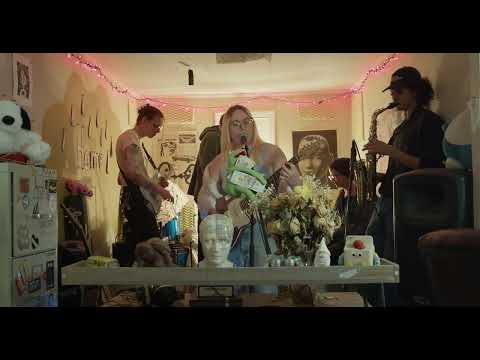 Tirra Lirra video
