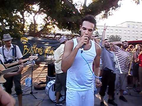 La Corriera- Baciamolemani & La Pegatina