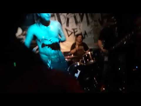 Zabandijas De La 18 Plagas Violentas! Live En Kruger