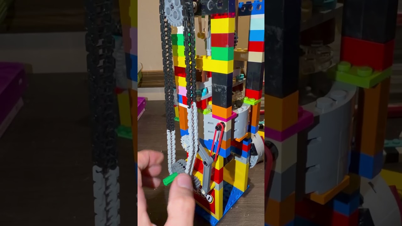 Demonstrating the working principles of a SOHC 4 stroke one cylinder. #legoengine #timingchain