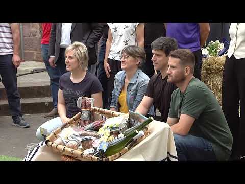 Dos nuevos sellos identificarán la venta directa y de proximidad de productos procedentes de explotaciones agrarias  Dos nuevos sellos identificarán la venta directa y de proximidad de productos procedentes de explotaciones agrarias