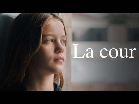 La cour film complet en français
