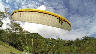 preview picture of video 'Hualien Paragiding, Taiwan 明利飛行傘，花蓮，台灣'