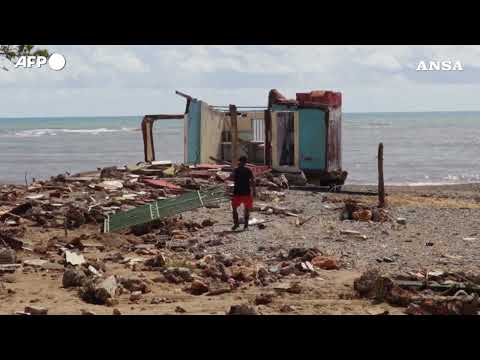 A Cuba tra le macerie dopo il passaggio di Melissa #ansa #news