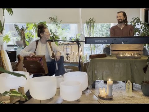 Kelsey Kluijtmans & Wout Dingemans - Live intuïtive livingroom session 432 Hz - 22-03-2023