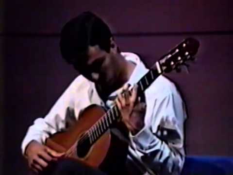 Marcelo Kayath plays Julia Florida (Barcarola) by Barrios