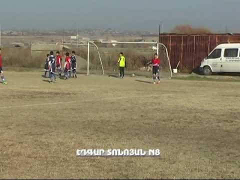 XMOMM--05 - BANANTS2-05  0-2