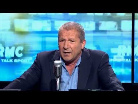Rolland Courbis chante "C'est extra" dans Bourdin Direct