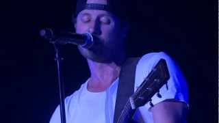 Dierks Bentley - Home (live)
