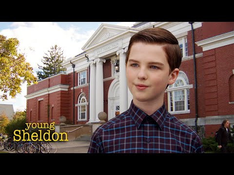 University Moments From All Seasons | Young Sheldon Compilation