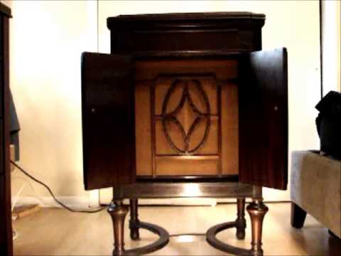 He's Tall Dark and Handsome - Ted Weems and his Orchestra