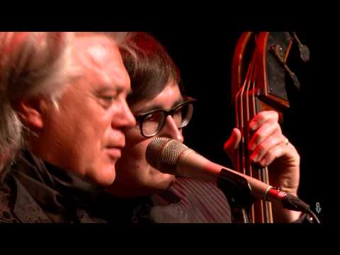 Marty Stuart and His Fabulous Superlatives - Way Out West (eTown webisode #1230)