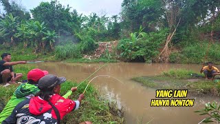 Download lagu Mancing di saat sungai lagi banjir,ikan babon nya pada ngumpul di pinggir mp3 Download lagu Mancing di saat sungai lagi banjir,ikan babon nya pada ngumpul di pinggir mp3