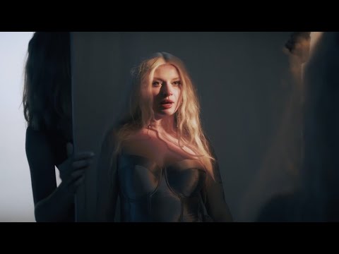 Låpsley - WOMAN LIKE THAT (Official Music Video)