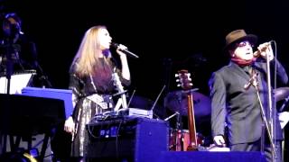 Van Morrison & Shana Morrison sing 'Sometimes We Cry'