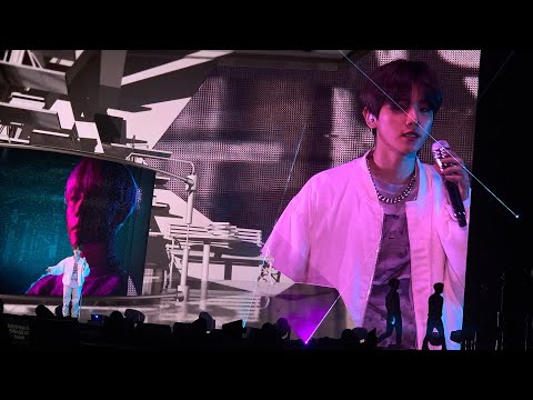 200226 Un Village + Betcha by Baekhyun SuperM (live in Paris)